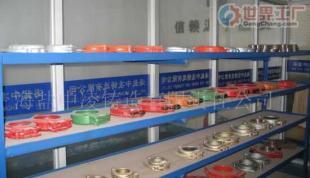 五金工具供應鏈的基石 批發(fā)供應的泵管軋箍、法蘭、彎管與日用百貨